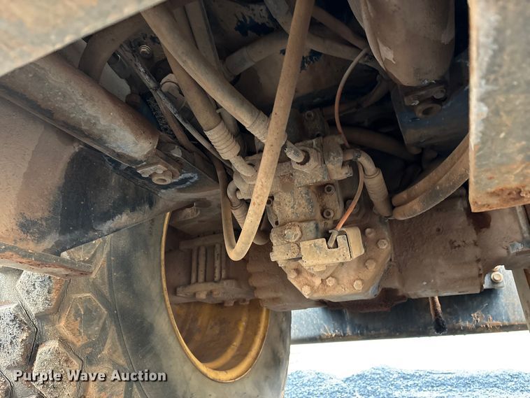 image for item DW7324 2003 Bomag BW 213DH-3 single drum vibratory roller