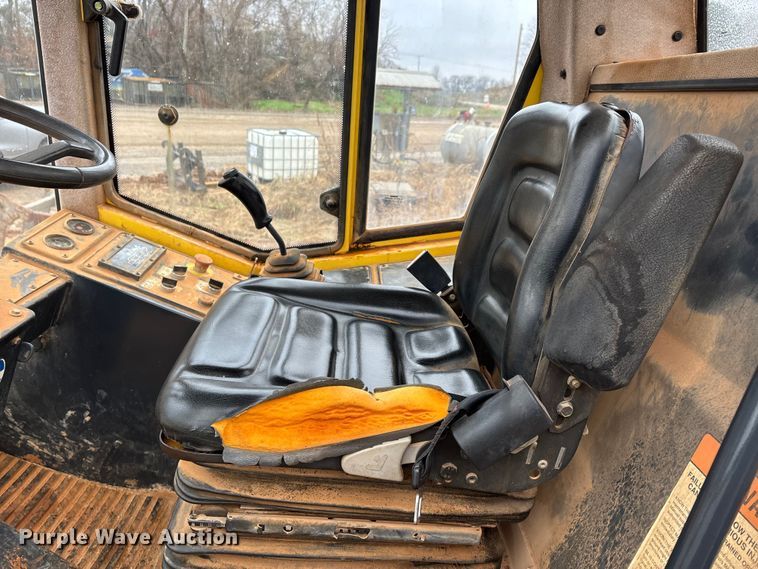 image for item DW7324 2003 Bomag BW 213DH-3 single drum vibratory roller