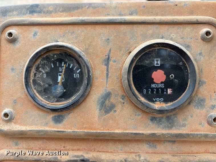 image for item DW7324 2003 Bomag BW 213DH-3 single drum vibratory roller