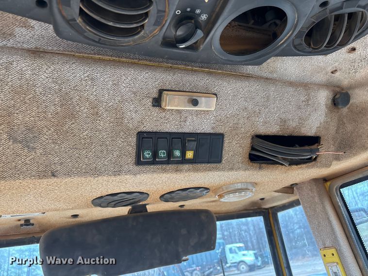 image for item DW7324 2003 Bomag BW 213DH-3 single drum vibratory roller