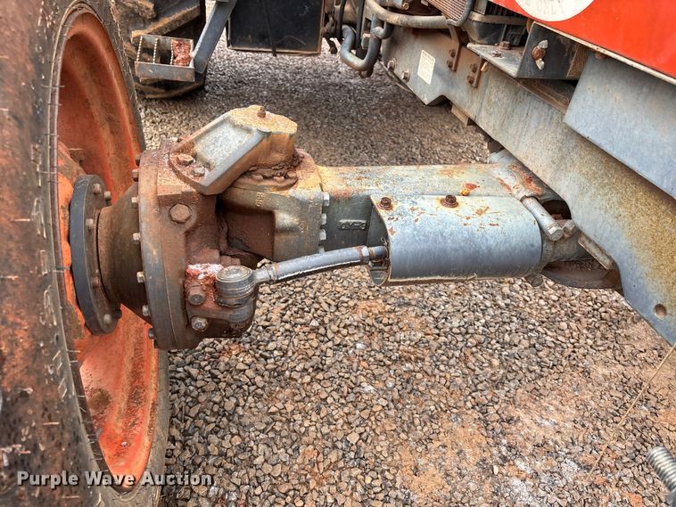 image for item DW7325 Kubota M820 Utility Special MFWD tractor