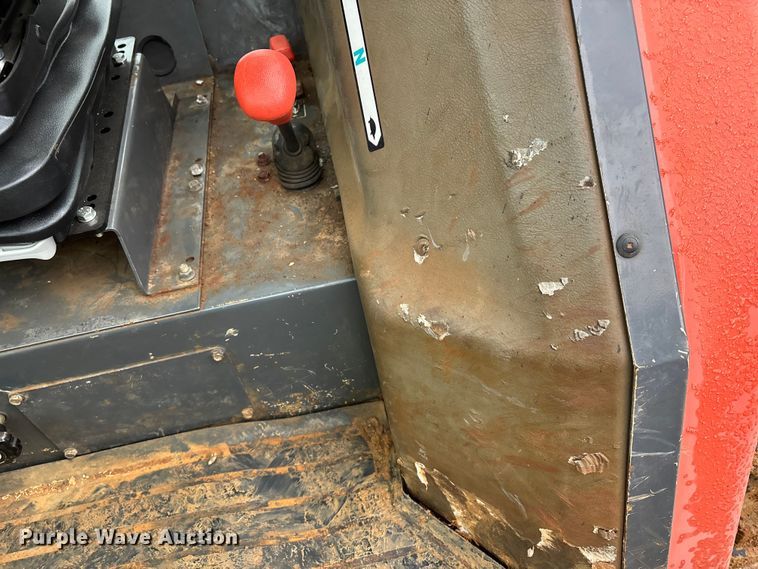 image for item DW7325 Kubota M820 Utility Special MFWD tractor