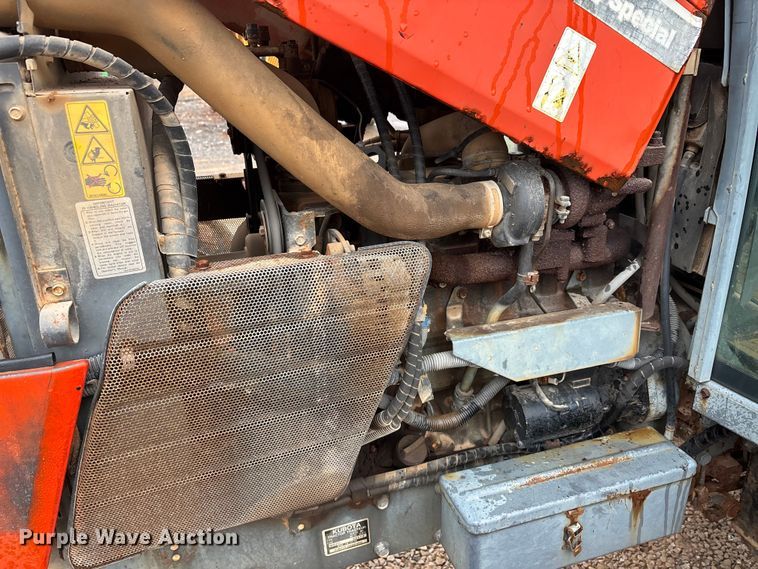 image for item DW7325 Kubota M820 Utility Special MFWD tractor