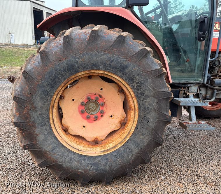 image for item DW7325 Kubota M820 Utility Special MFWD tractor