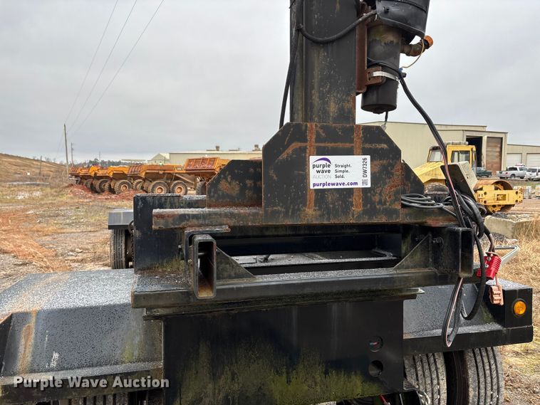 image for item DW7326 2019 Felling roll-off trailer