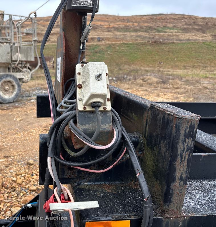 image for item DW7326 2019 Felling roll-off trailer