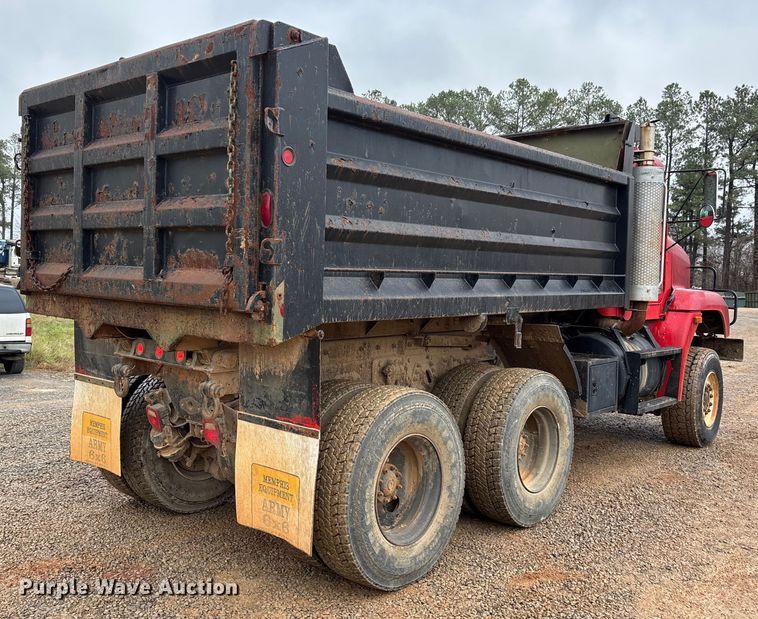 image for item DW7327 1998 Freightliner M917A1 dump truck
