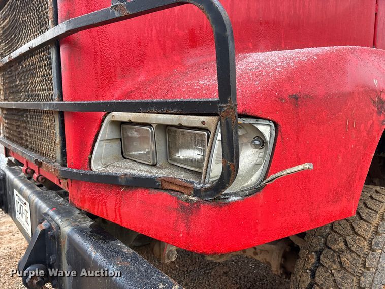 image for item DW7327 1998 Freightliner M917A1 dump truck