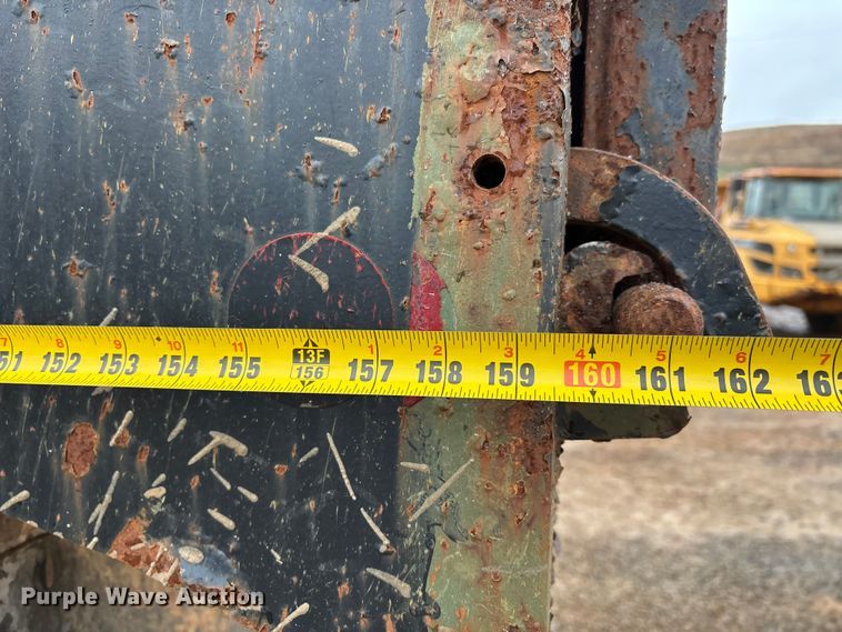 image for item DW7327 1998 Freightliner M917A1 dump truck