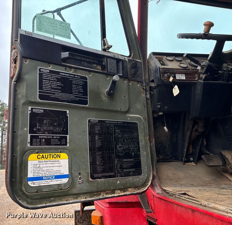 image for item DW7327 1998 Freightliner M917A1 dump truck