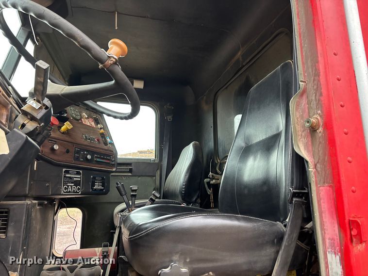 image for item DW7327 1998 Freightliner M917A1 dump truck