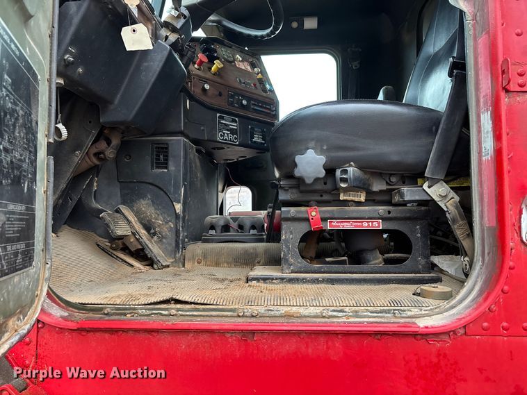 image for item DW7327 1998 Freightliner M917A1 dump truck