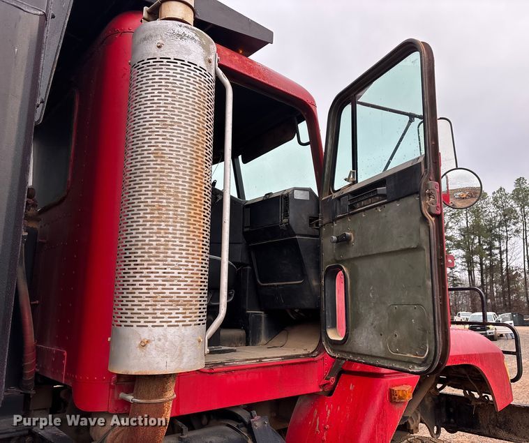 image for item DW7327 1998 Freightliner M917A1 dump truck