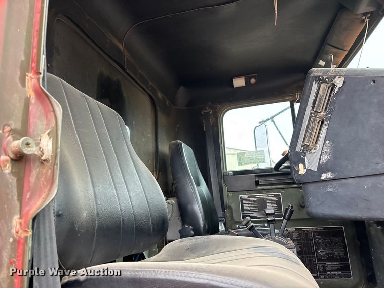 image for item DW7327 1998 Freightliner M917A1 dump truck