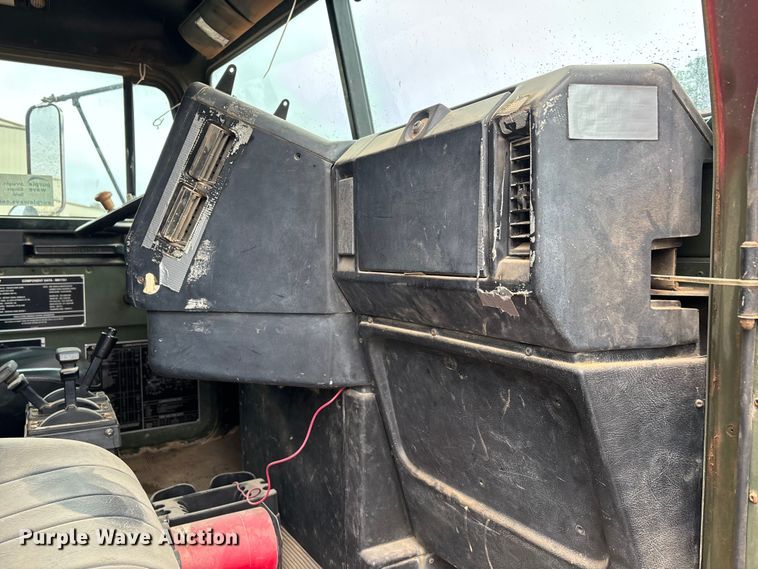 image for item DW7327 1998 Freightliner M917A1 dump truck