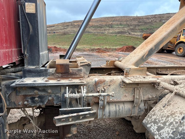 image for item DW7327 1998 Freightliner M917A1 dump truck