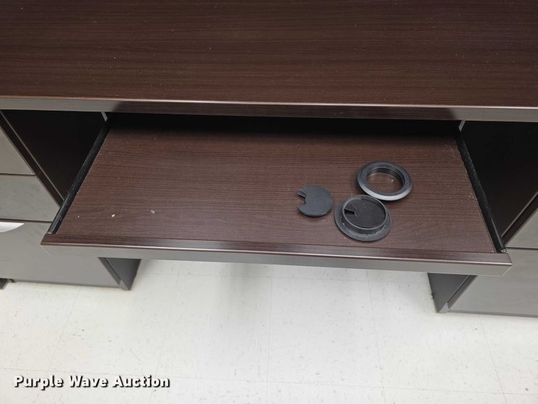 image for item DZ3655 Office furniture