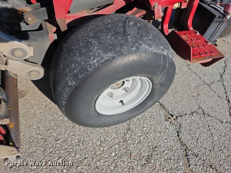 image for item DZ3669 2017 Toro GreensMaster 3300 Triflex  reel mower