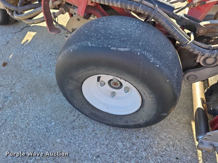 image for item DZ3669 2017 Toro GreensMaster 3300 Triflex  reel mower