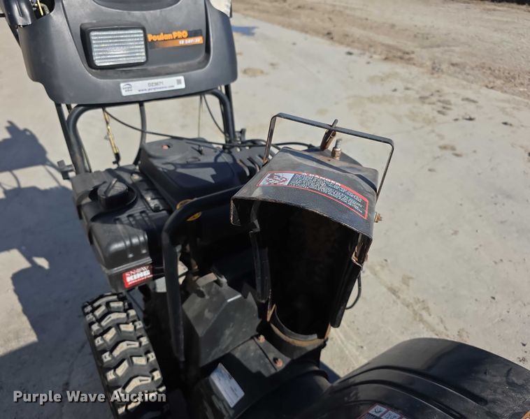 image for item DZ3671 Poland Pro PP1053ES snow blower