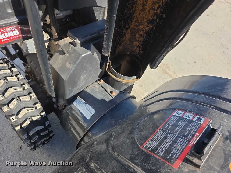 image for item DZ3671 Poland Pro PP1053ES snow blower