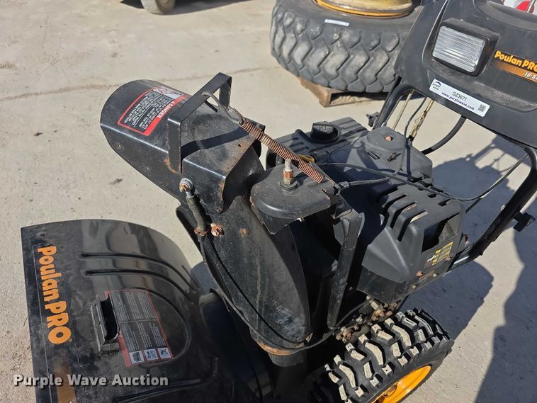 image for item DZ3671 Poland Pro PP1053ES snow blower