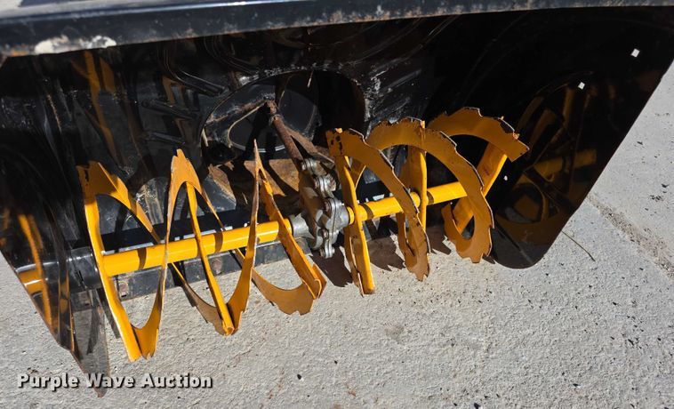 image for item DZ3671 Poland Pro PP1053ES snow blower