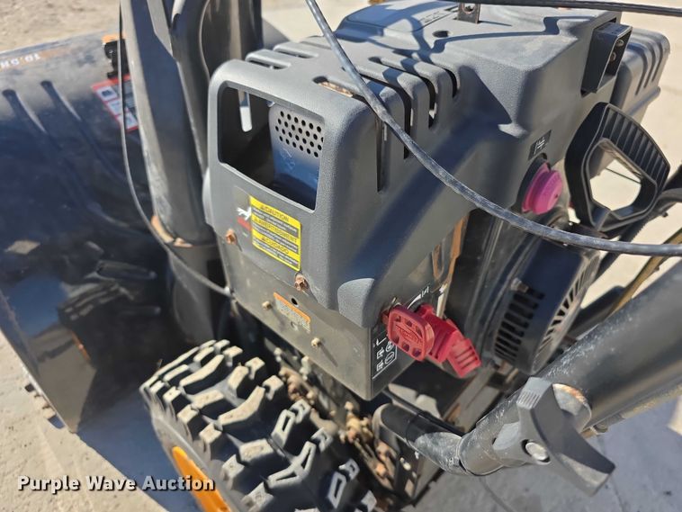 image for item DZ3671 Poland Pro PP1053ES snow blower