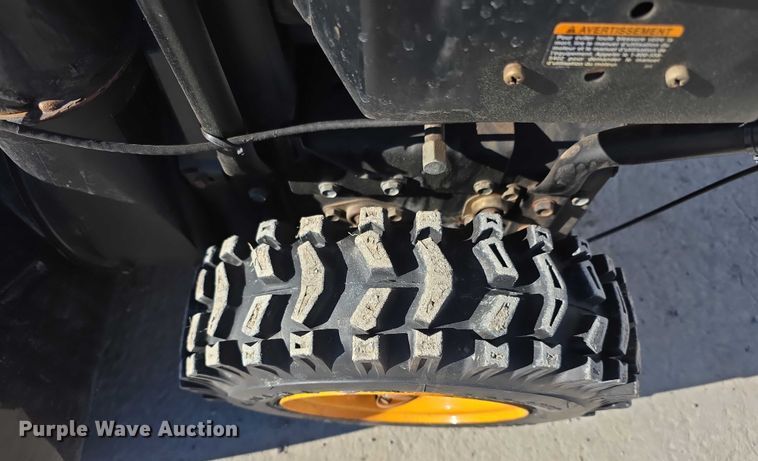 image for item DZ3671 Poland Pro PP1053ES snow blower