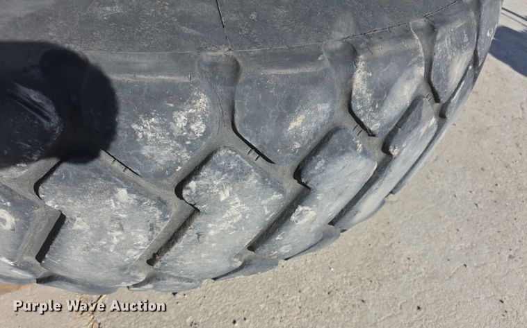 image for item DZ3672 Tire and wheels