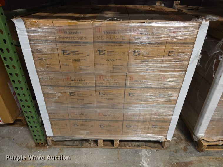 image for item DZ3675 (102) boxes of disinfecting wipes