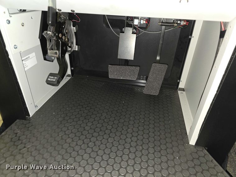 image for item DZ3676 2008 Doron 550 Fireplus  driving simulation system