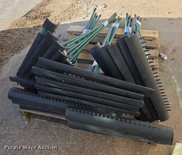 image for item DZ3677 (25) bunker rakes