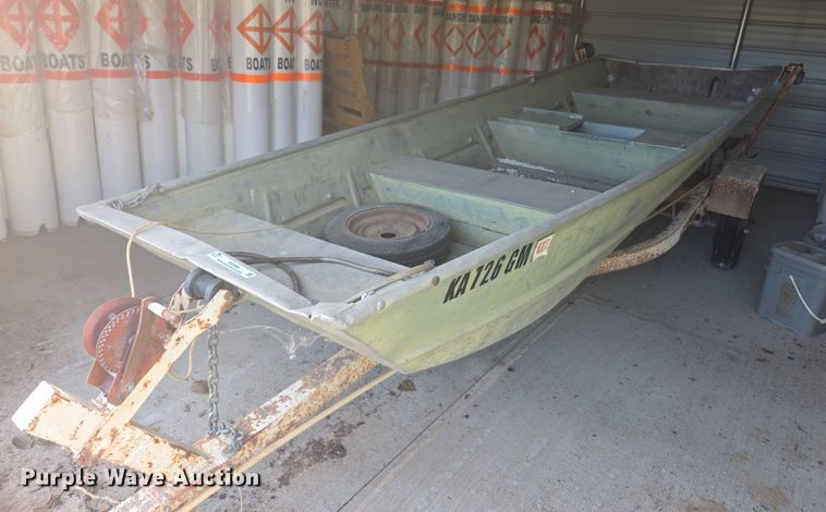 image for item DZ3680 1977 Montgomery Ward Sea King boat