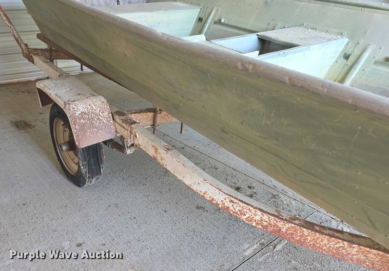 image for item DZ3680 1977 Montgomery Ward Sea King boat