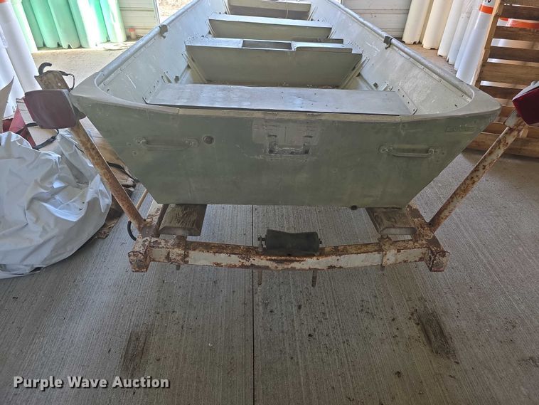 image for item DZ3680 1977 Montgomery Ward Sea King boat