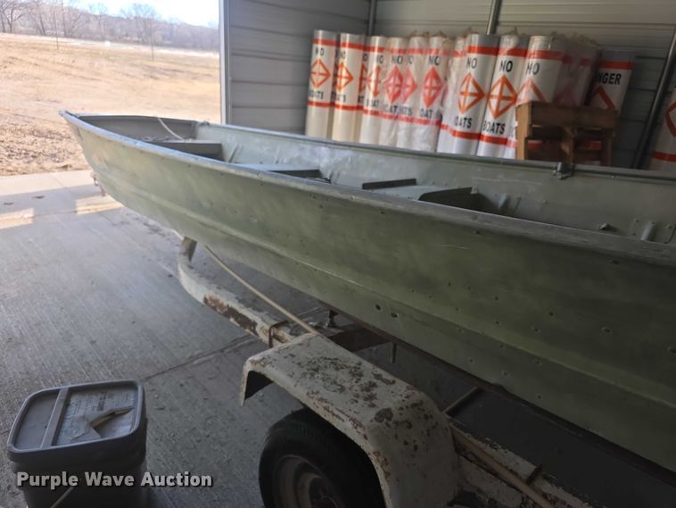 image for item DZ3680 1977 Montgomery Ward Sea King boat