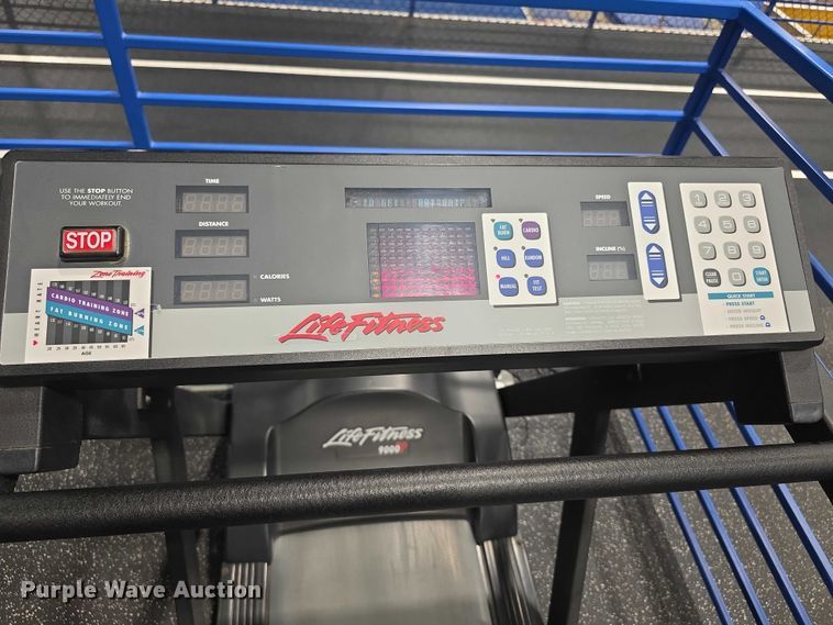 image for item DZ3682 Life Fitness 9000  treadmill