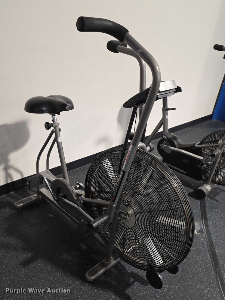 image for item DZ3684 (3) Schwinn exercise bikes