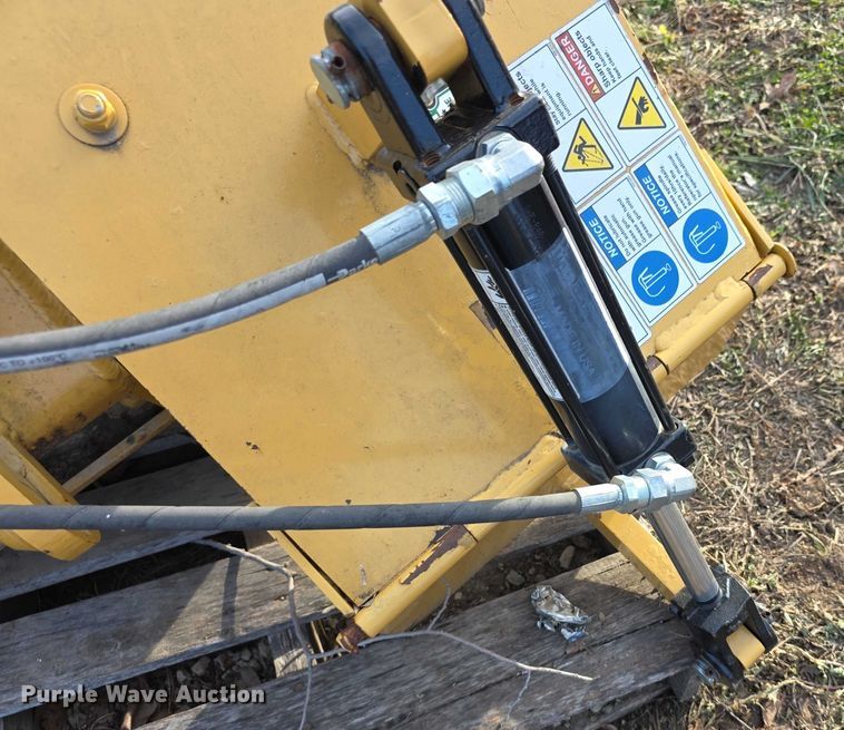 image for item DZ3720 Diamond ditcher