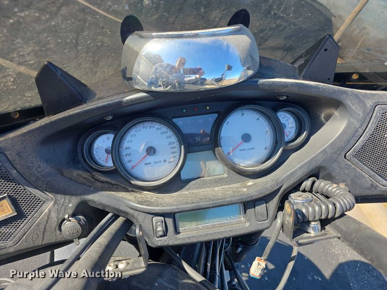 image for item DZ3721 2013 Victory Cross Country motorcycle