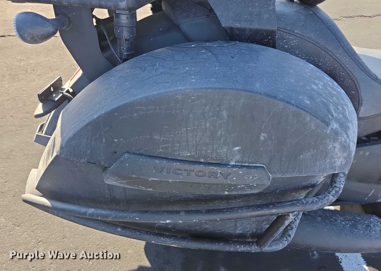 image for item DZ3721 2013 Victory Cross Country motorcycle