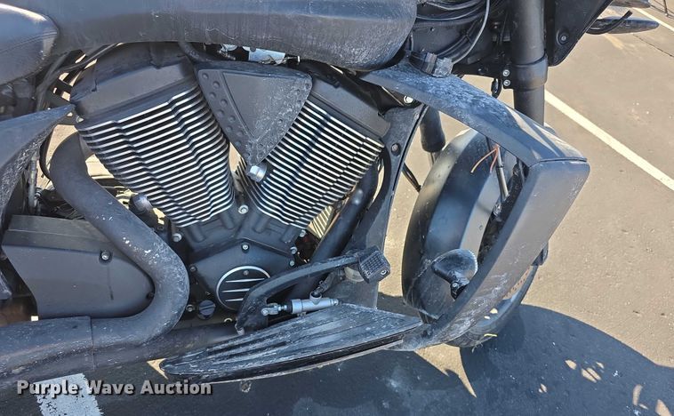 image for item DZ3721 2013 Victory Cross Country motorcycle