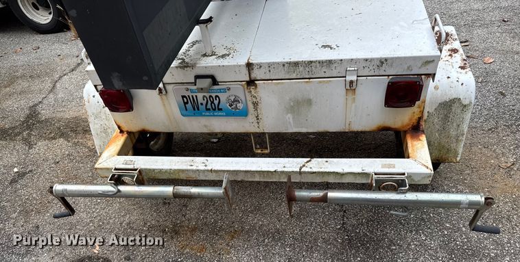 image for item EA2099 2005 American Signal message board trailer