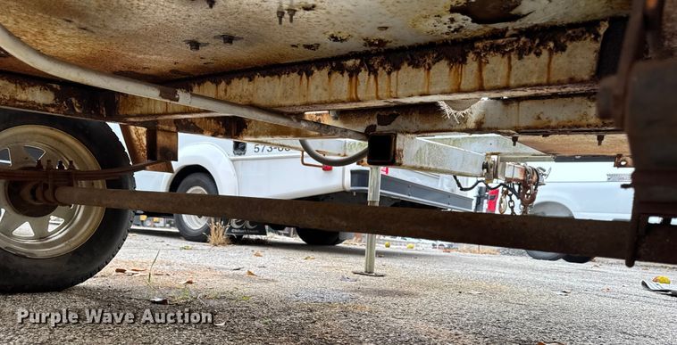 image for item EA2099 2005 American Signal message board trailer