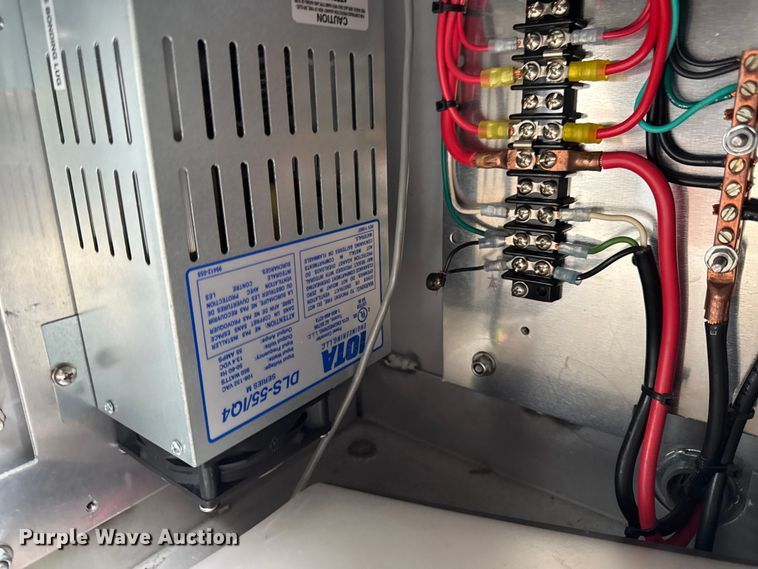 image for item EA2099 2005 American Signal message board trailer