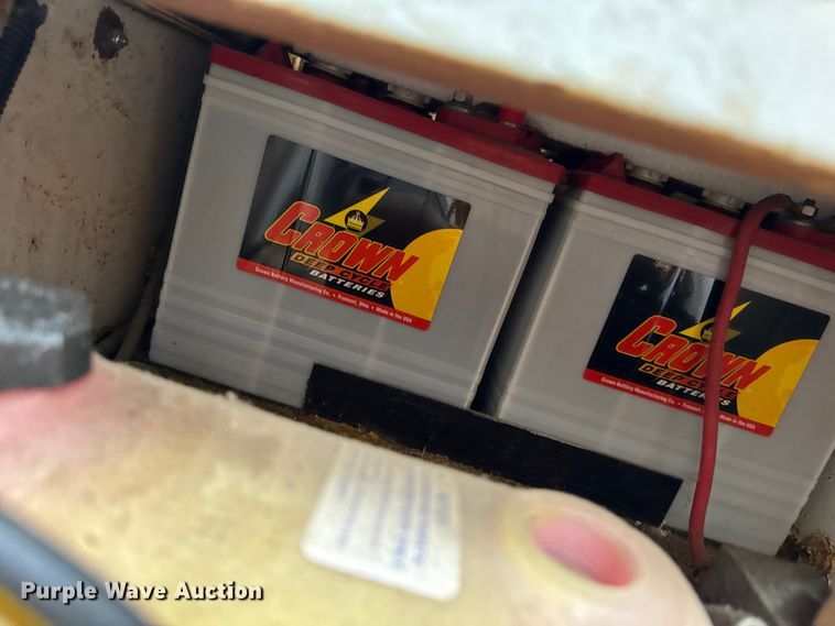 image for item EA2099 2005 American Signal message board trailer