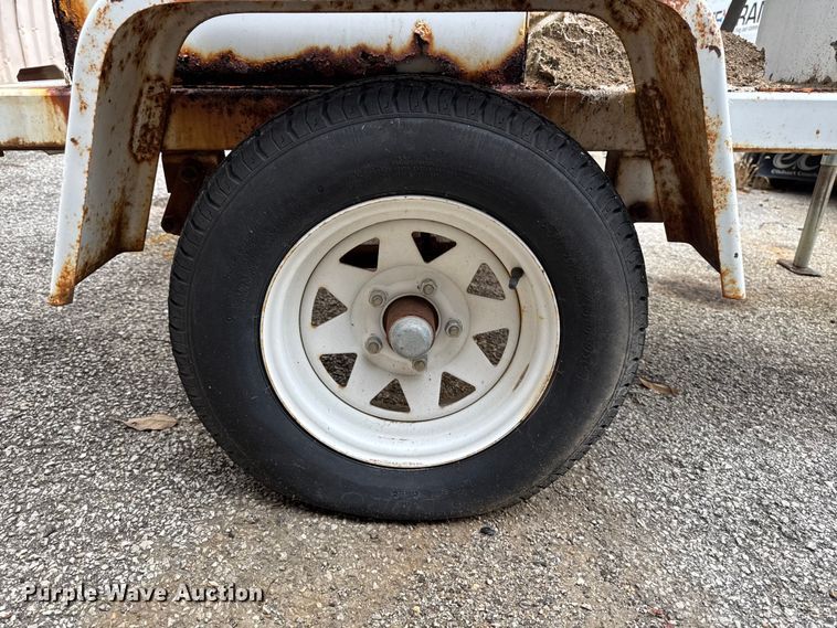 image for item EA2099 2005 American Signal message board trailer