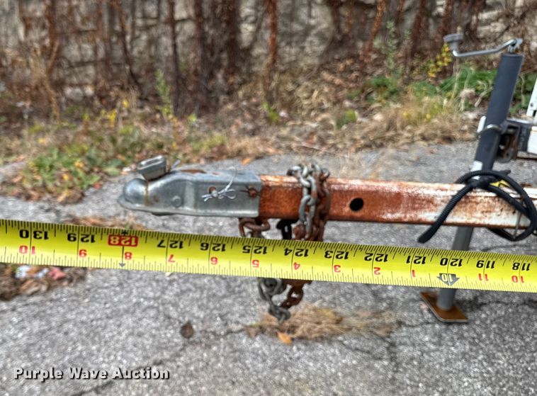 image for item EA2100 2005 American Signal message board trailer