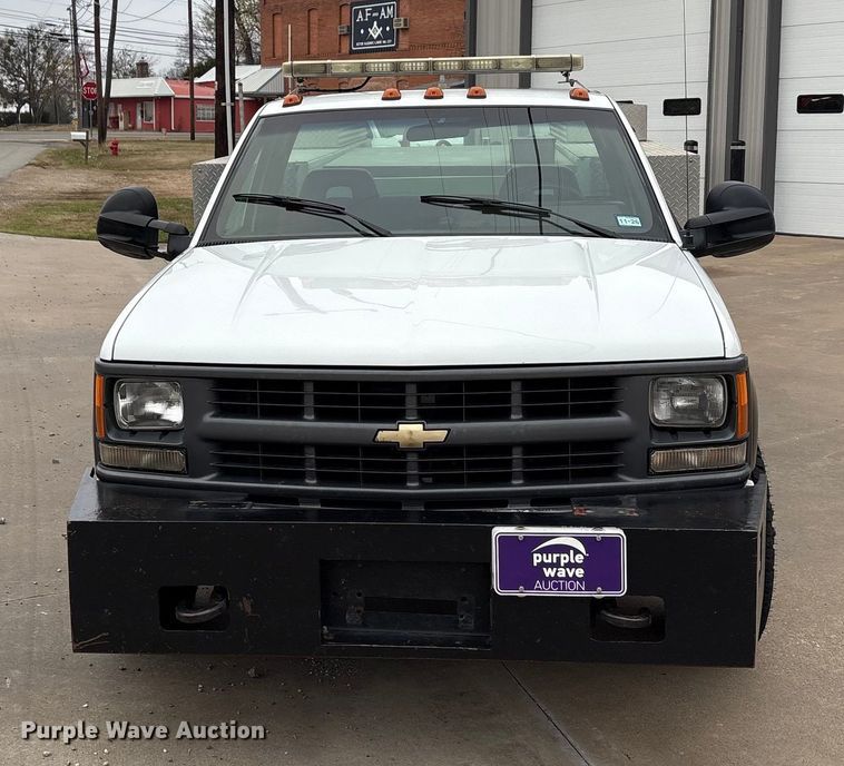 image for item EA7849 1994 Chevrolet GMT-400 rescue vehicle